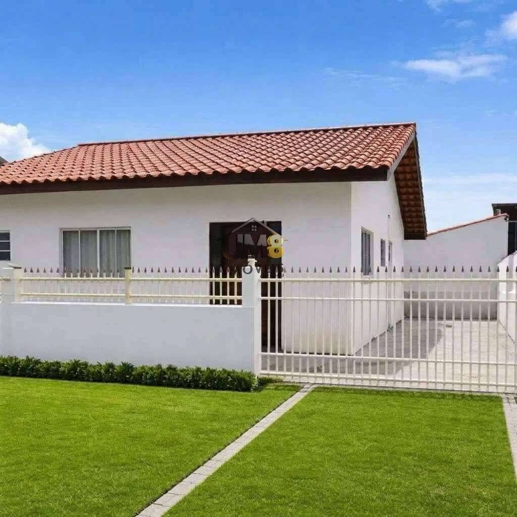 Casa à venda em Guaratuba, COHAPAR, com 3 quartos, 73m² - UM8 Imóveis