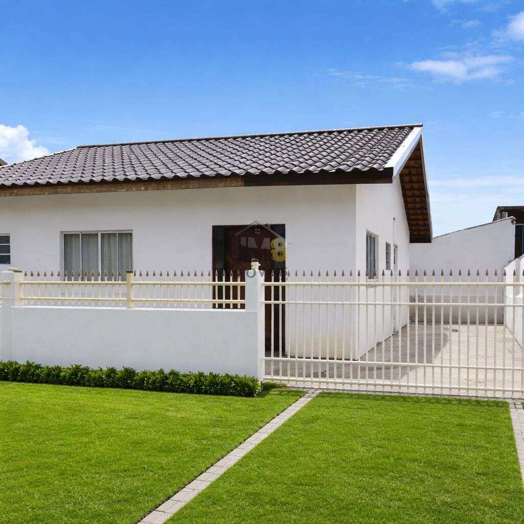 Casa à venda em Guaratuba, COHAPAR, com 3 quartos, 73m²